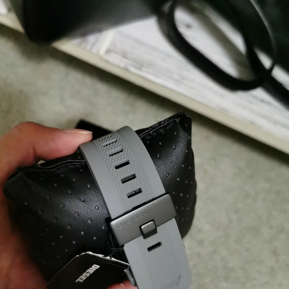 Diesel Men's Watch - Picture 3 of 4